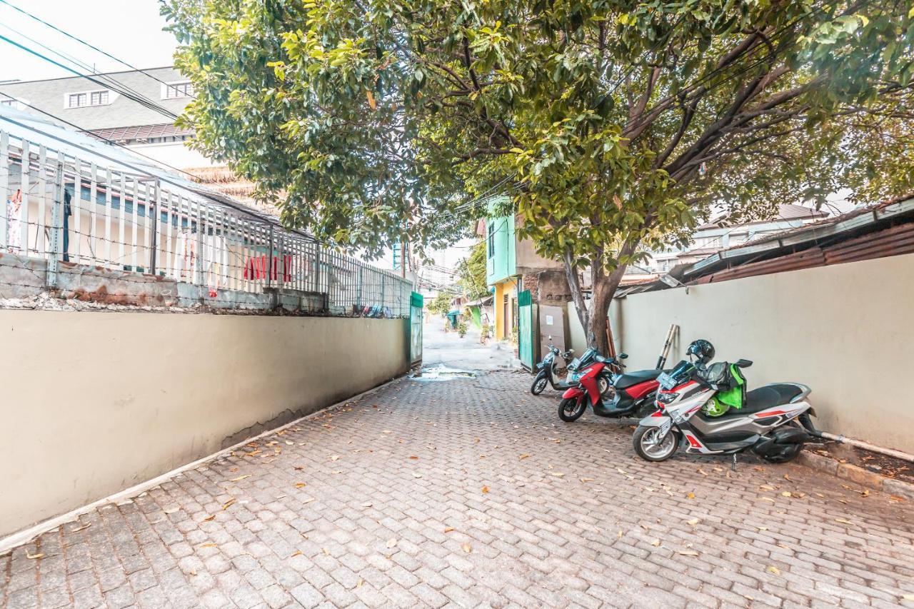 Oyo 1990 Kost Kuningan Executive Boading House Setiabudi Jakarta Exterior foto